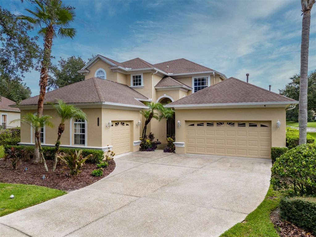 8016 CYPRESS CROSSING COURT, Tampa, FL 33647