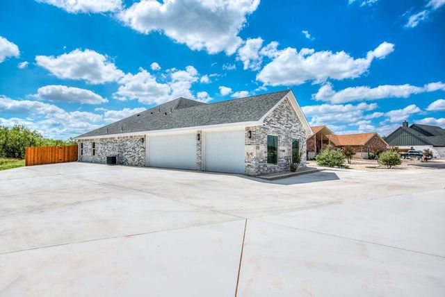 5202 Riviera Lane, San Angelo, TX 76904