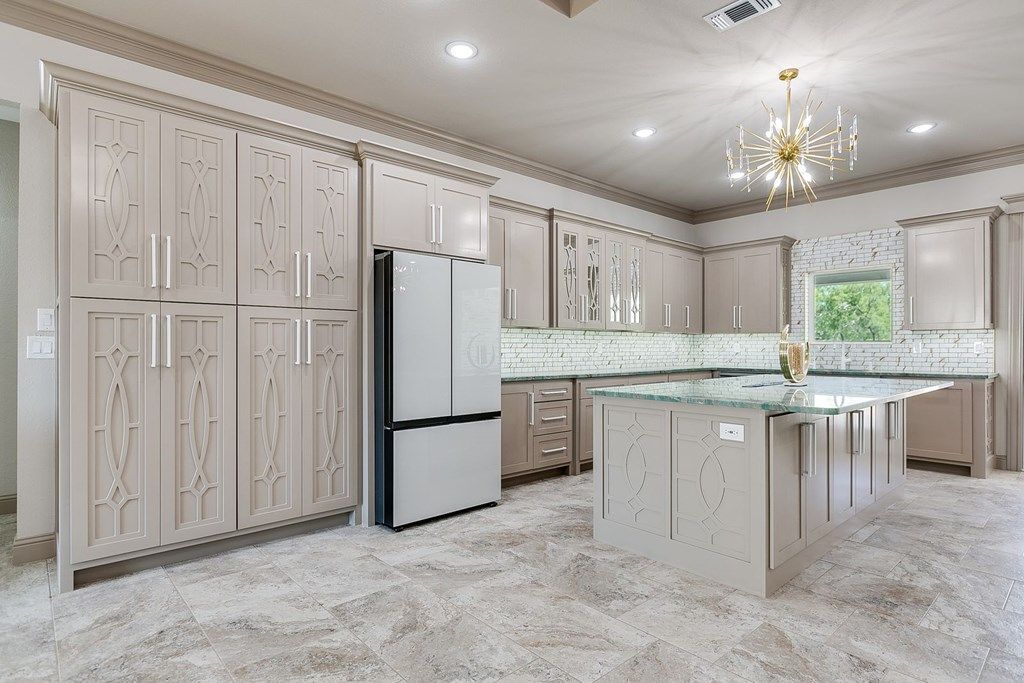 Image 11 of property listing at 5202 Riviera Lane, San Angelo, TX 76904