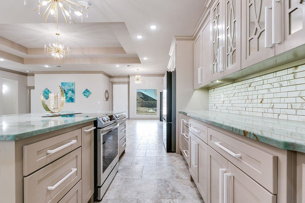 Image 15 of property listing at 5202 Riviera Lane, San Angelo, TX 76904