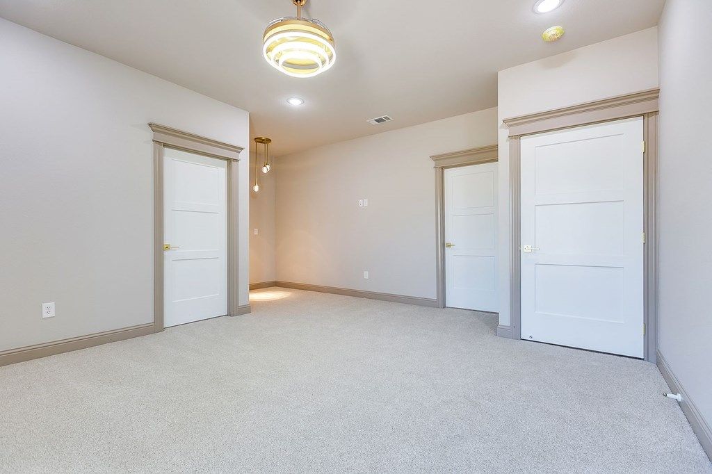 Image 32 of property listing at 5202 Riviera Lane, San Angelo, TX 76904