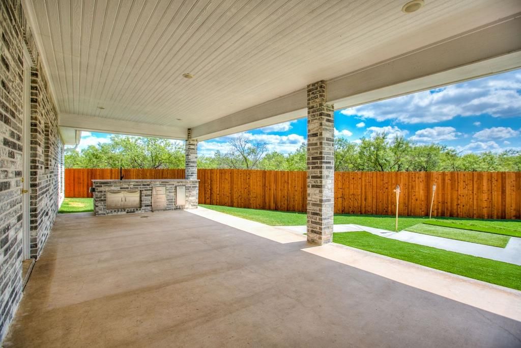 Image 44 of property listing at 5202 Riviera Lane, San Angelo, TX 76904