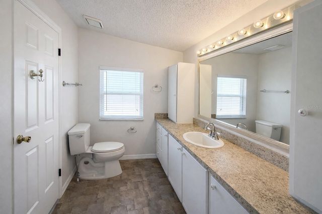 25308 CASA DEL LAGO LANE, Leesburg, FL 34748