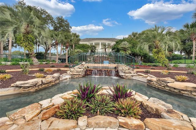 25308 CASA DEL LAGO LANE, Leesburg, FL 34748