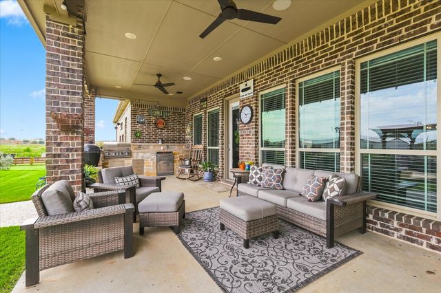 533 Eastmeadow Lane, Northlake, TX 76226