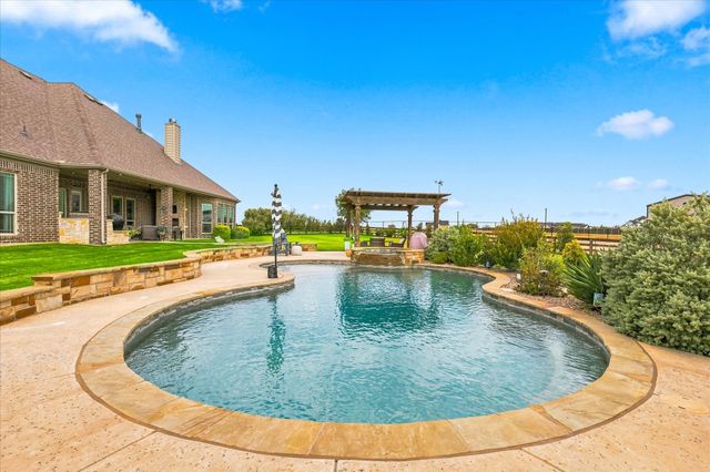 533 Eastmeadow Lane, Northlake, TX 76226
