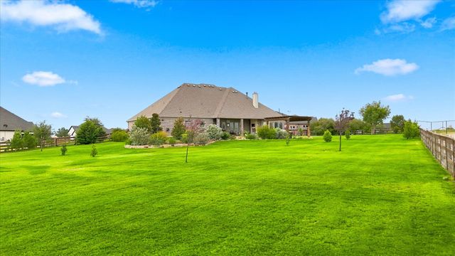 533 Eastmeadow Lane, Northlake, TX 76226