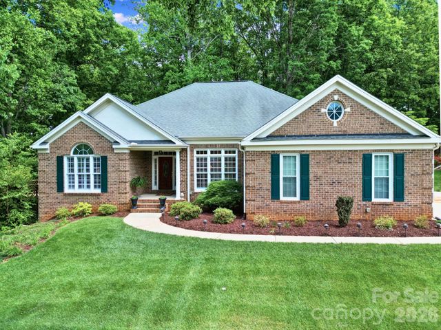 160 Fernbrook Drive, Mooresville, NC 28117