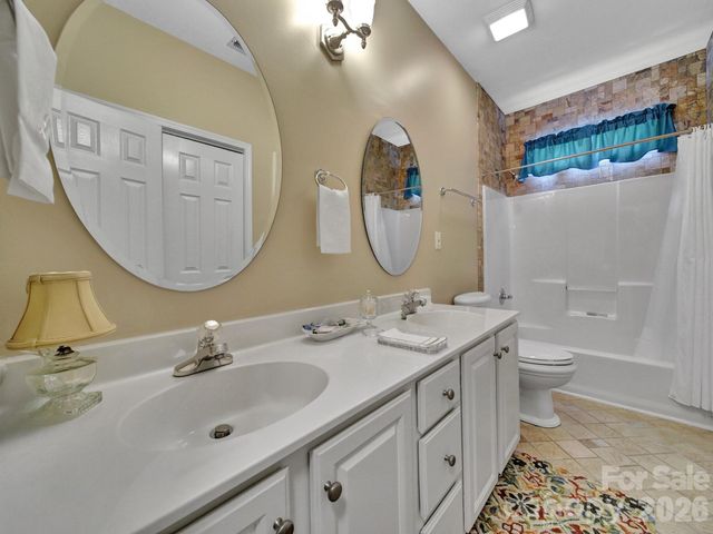 160 Fernbrook Drive, Mooresville, NC 28117