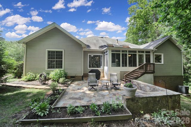 160 Fernbrook Drive, Mooresville, NC 28117