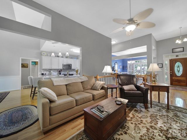 160 Fernbrook Drive, Mooresville, NC 28117