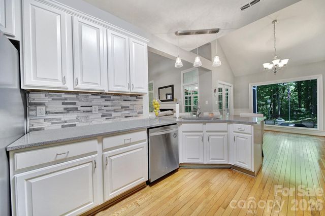 160 Fernbrook Drive, Mooresville, NC 28117