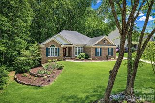 160 Fernbrook Drive, Mooresville, NC 28117