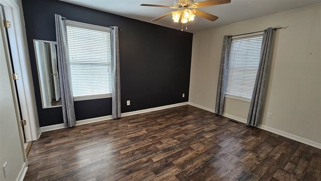 10513 Loughrea Lane, Cement City, MI 49233