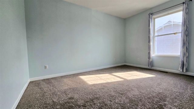 10513 Loughrea Lane, Cement City, MI 49233