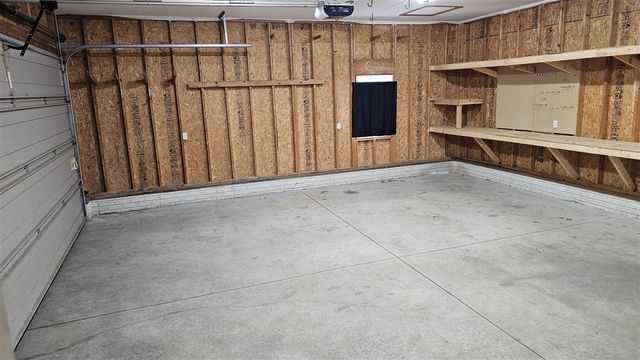 10513 Loughrea Lane, Cement City, MI 49233