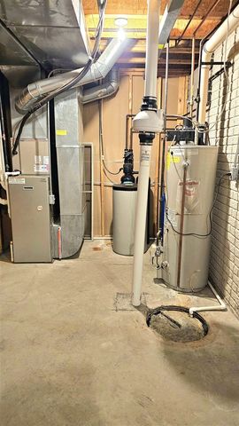 10513 Loughrea Lane, Cement City, MI 49233