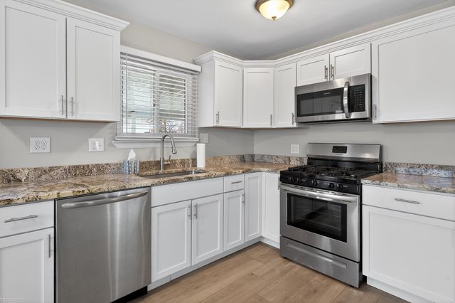 18505 Marquette Street, Roseville, MI 48066