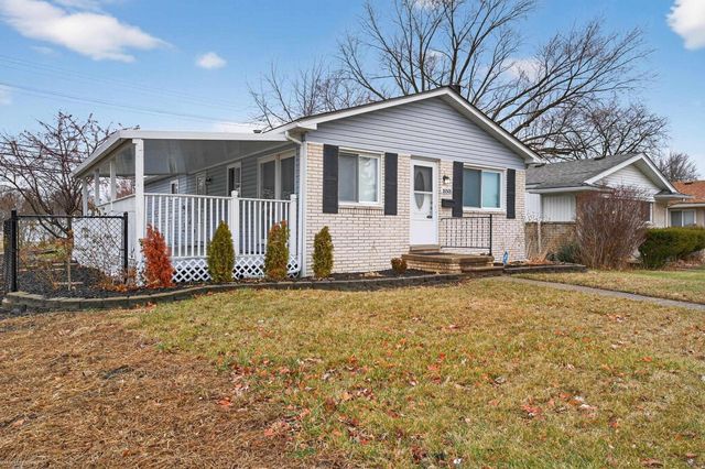 18505 Marquette Street, Roseville, MI 48066