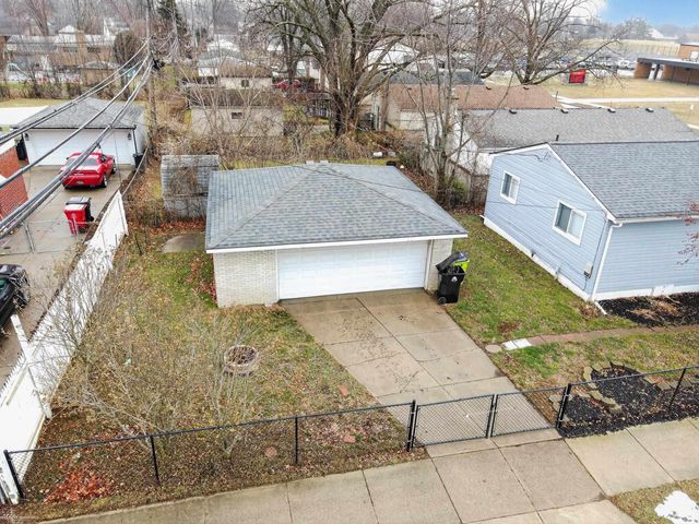 18505 Marquette Street, Roseville, MI 48066