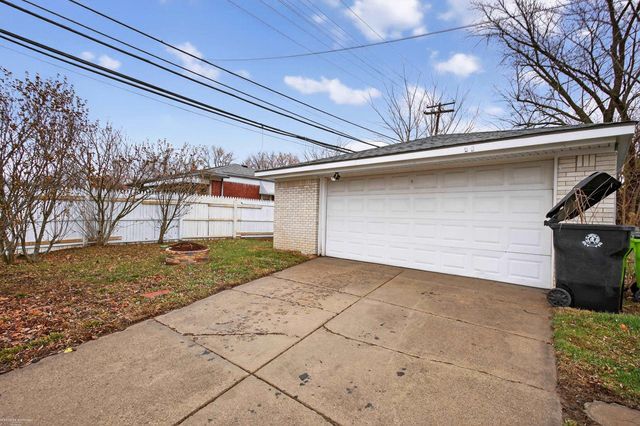 18505 Marquette Street, Roseville, MI 48066