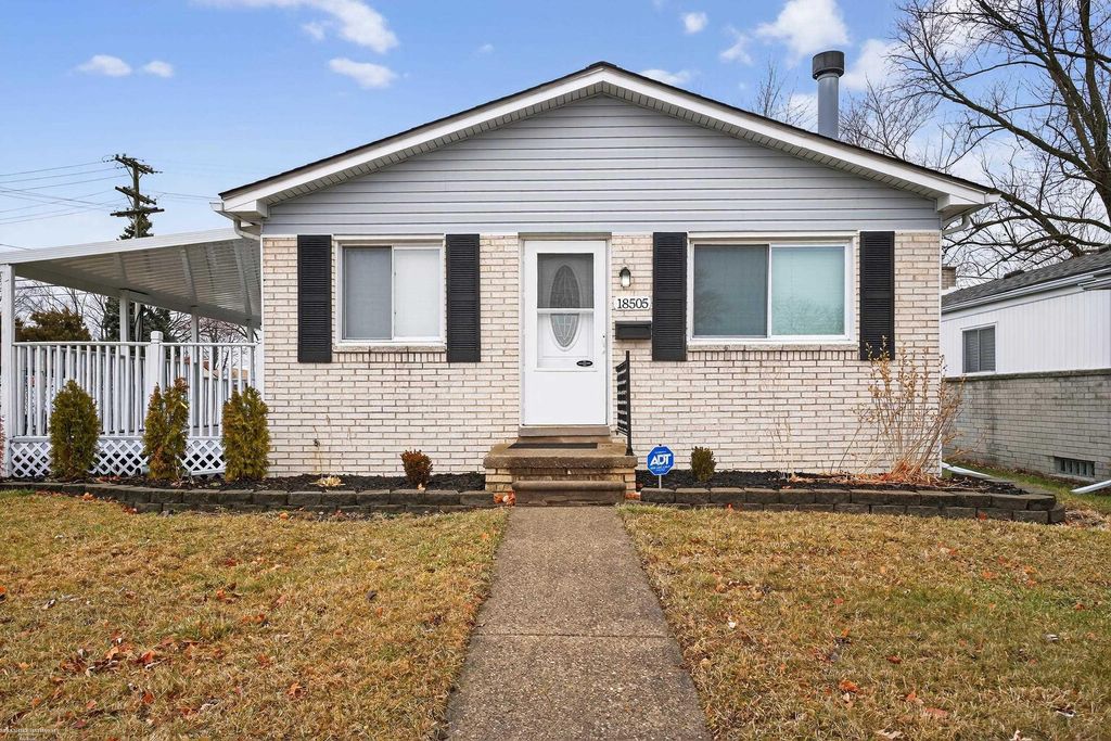 18505 Marquette Street, Roseville, MI 48066