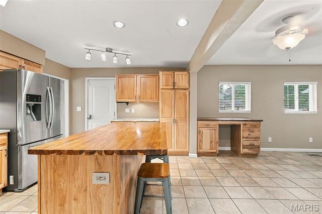 55 Country Place Lane, Granite City, IL 62040