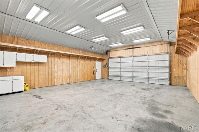 55 Country Place Lane, Granite City, IL 62040