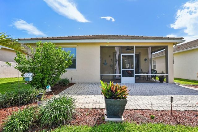 322 SW Tomoka Springs Drive, Port St. Lucie, Port St Lucie, FL 34986