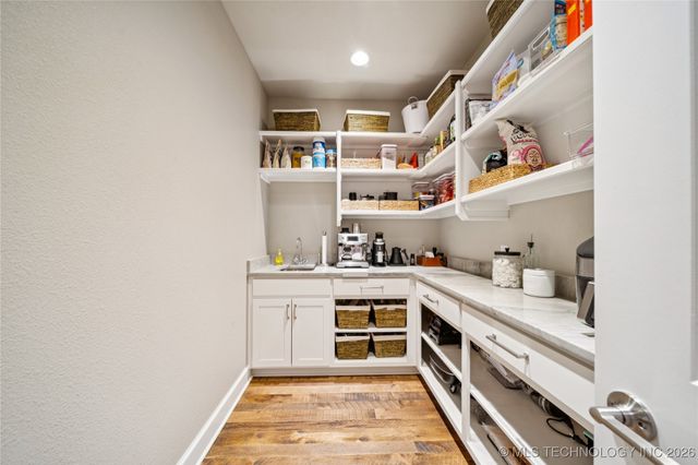 644 W 77th Place, Tulsa, OK 74132