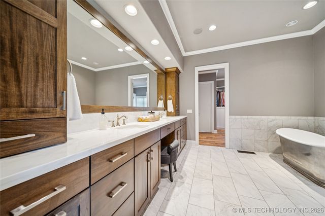 644 W 77th Place, Tulsa, OK 74132