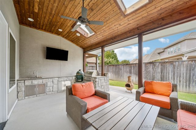 644 W 77th Place, Tulsa, OK 74132