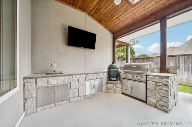 644 W 77th Place, Tulsa, OK 74132