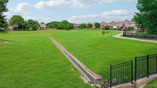 644 W 77th Place, Tulsa, OK 74132