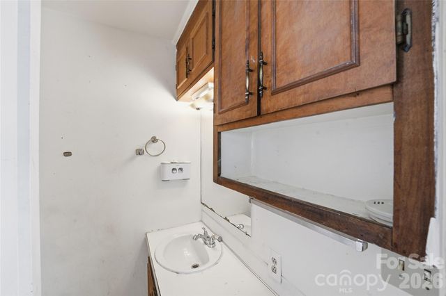 2824 Bancroft Street, Charlotte, NC 28206