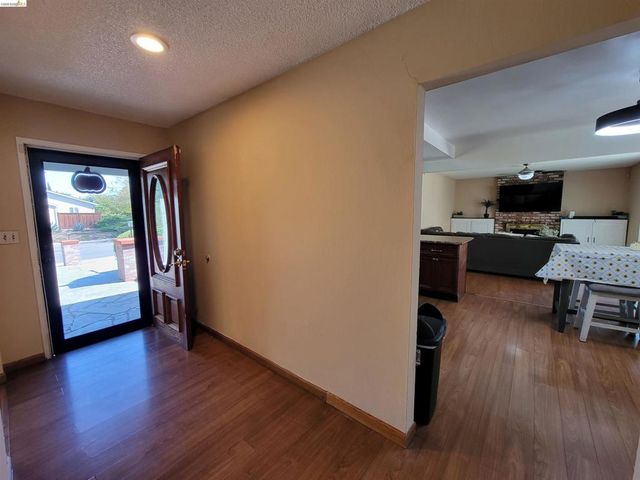 3778 Cypress Way, Pittsburg, CA 94565