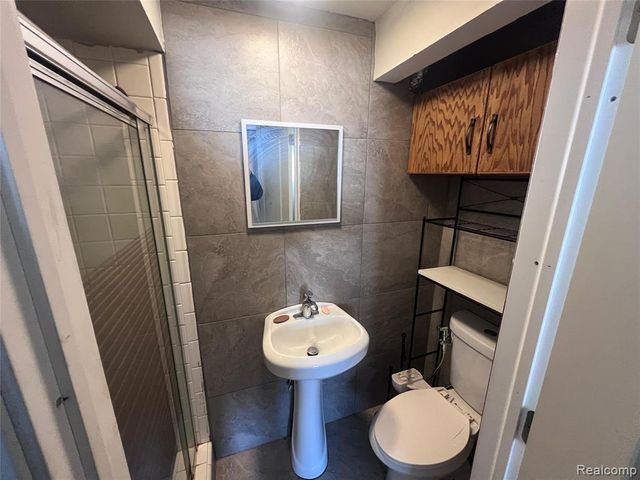 4601 NE Larme Avenue, Allen Park, MI 48101