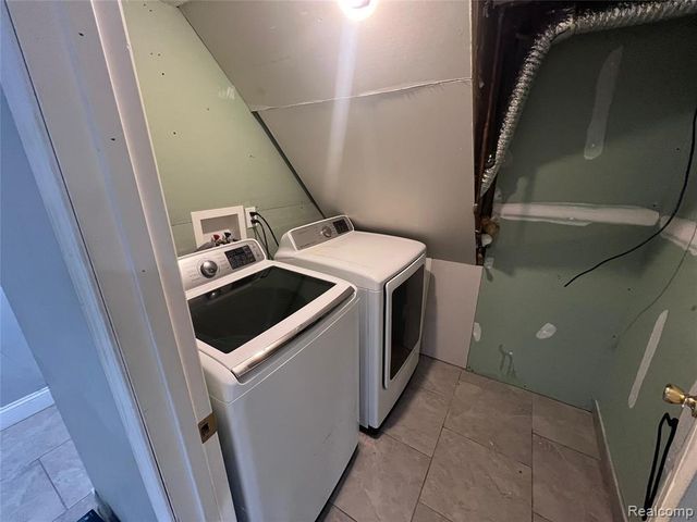 4601 NE Larme Avenue, Allen Park, MI 48101