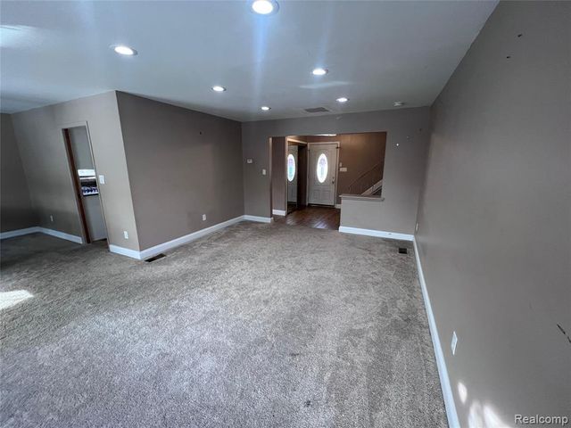 4601 NE Larme Avenue, Allen Park, MI 48101