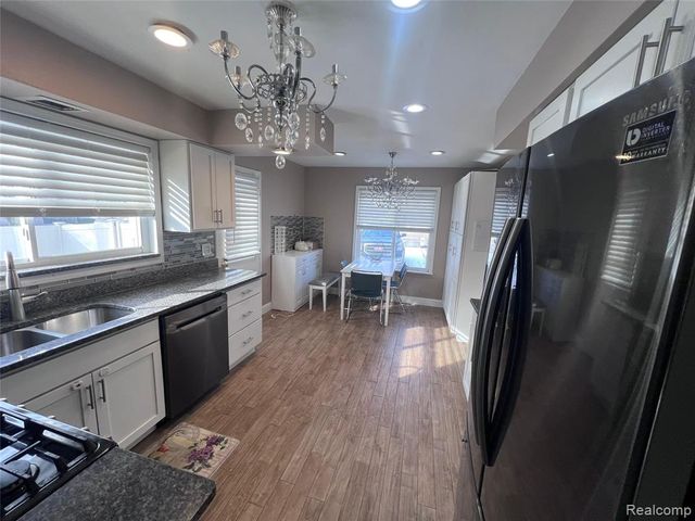 4601 NE Larme Avenue, Allen Park, MI 48101