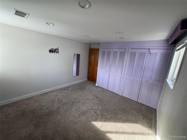 4601 NE Larme Avenue, Allen Park, MI 48101