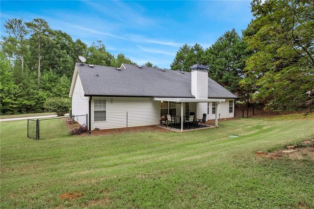 160 Laurel Lane, Social Circle, GA 30025