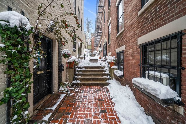 7 Primus Ave 4, Boston, MA 02114