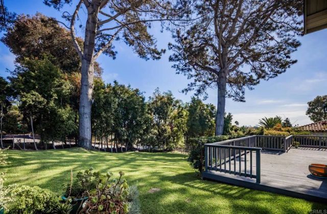 279 Hillcrest Drive, Encinitas, CA 92024