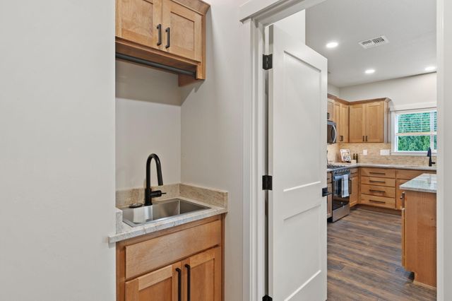 2571 Overland Drive Lot 2, Grants Pass, OR 97527