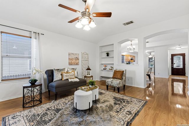 2226 RED ROCK XING, San Antonio, TX 78245