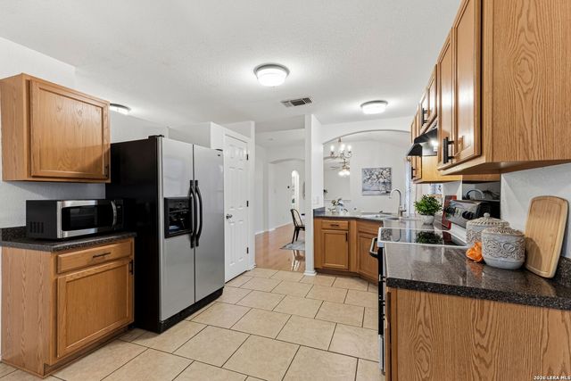 2226 RED ROCK XING, San Antonio, TX 78245