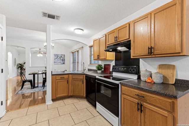 2226 RED ROCK XING, San Antonio, TX 78245