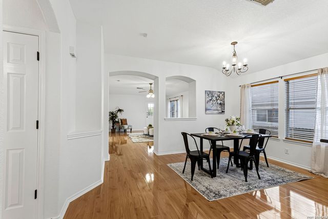 2226 RED ROCK XING, San Antonio, TX 78245