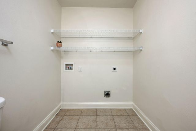 800 Majestic Drive, Crestview, FL 32536